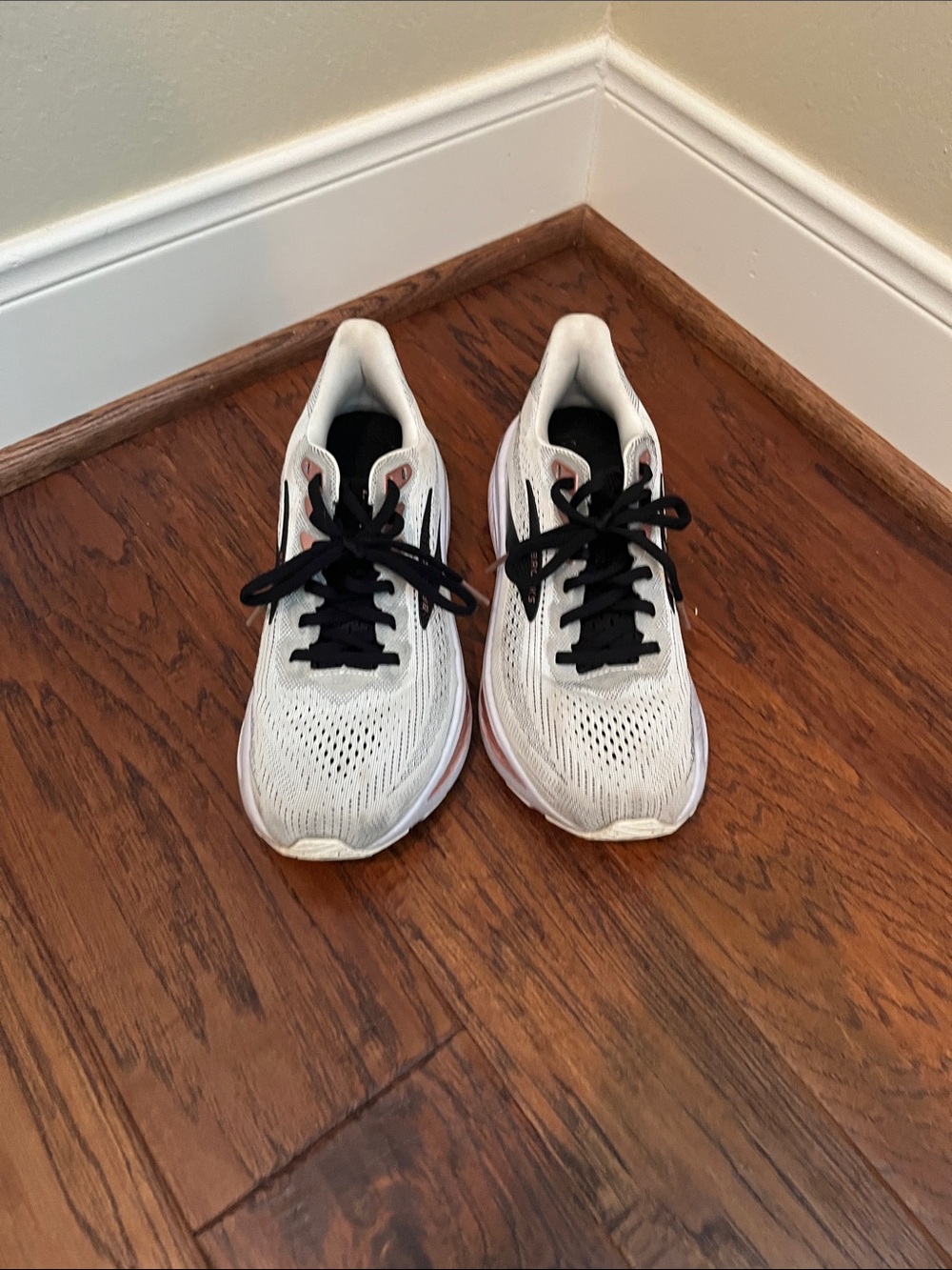 Brooks Ghost 17 White Athletic Sneakers - Comfortable Everyday Running Shoes
